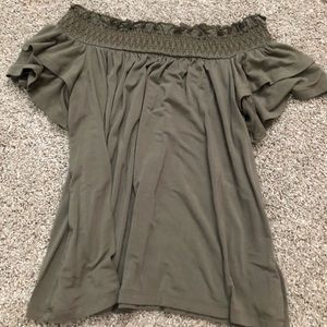 American Eagle off the shoulder top